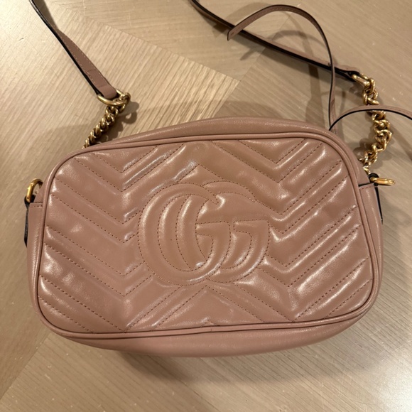 Gucci GG Marmont Small Camera Bag – Pale Pink / Taupe Quilted Leather - Picture 7 of 13